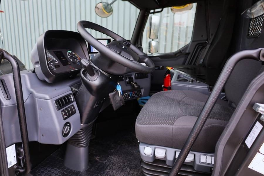 Grove GMK5150XL Available For Rent, Dutch Registration, - Macara tot teren: Foto 3 Grove GMK5150XL Available For Rent, Dutch Registration, - Macara tot teren: Foto 3