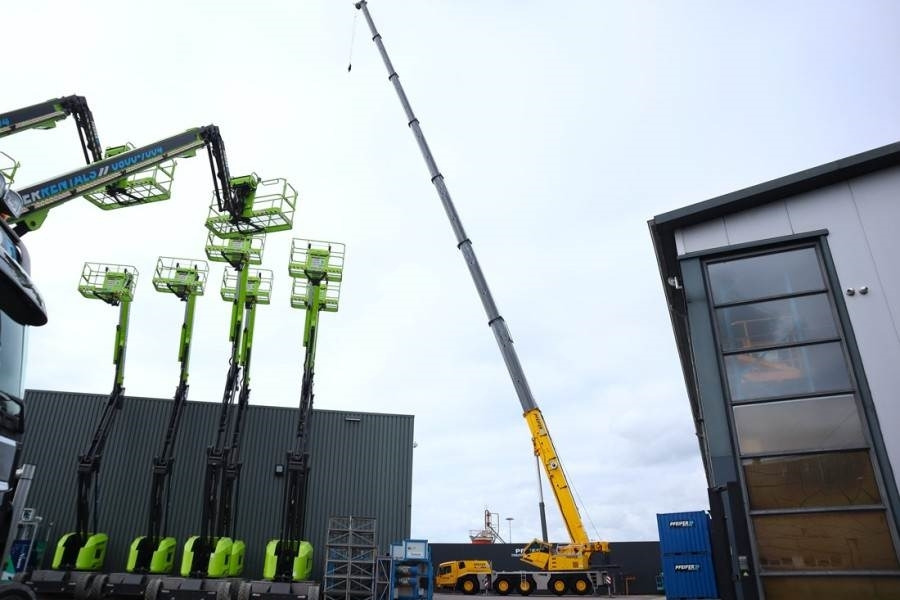 Grove GMK5250XL-1 Available Immediately, Dutch Registrat - Macara tot teren: Foto 3 Grove GMK5250XL-1 Available Immediately, Dutch Registrat - Macara tot teren: Foto 3