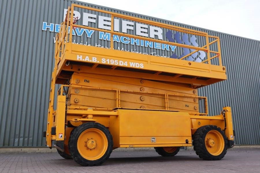 HAB S195-24 D4WDS Diesel, 4x4 Drive, 19.5m Working Hei - Platforma foarfeca: Foto 1 HAB S195-24 D4WDS Diesel, 4x4 Drive, 19.5m Working Hei - Platforma foarfeca: Foto 1
