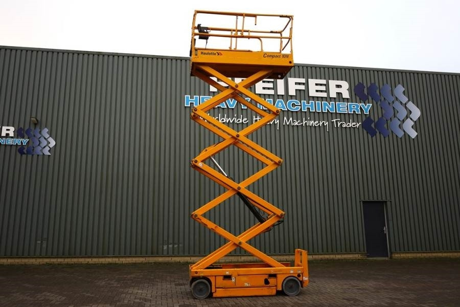 Haulotte Compact 10N Electric, 10m Working Height, 230kg Ca - Platforma foarfeca: Foto 3 Haulotte Compact 10N Electric, 10m Working Height, 230kg Ca - Platforma foarfeca: Foto 3
