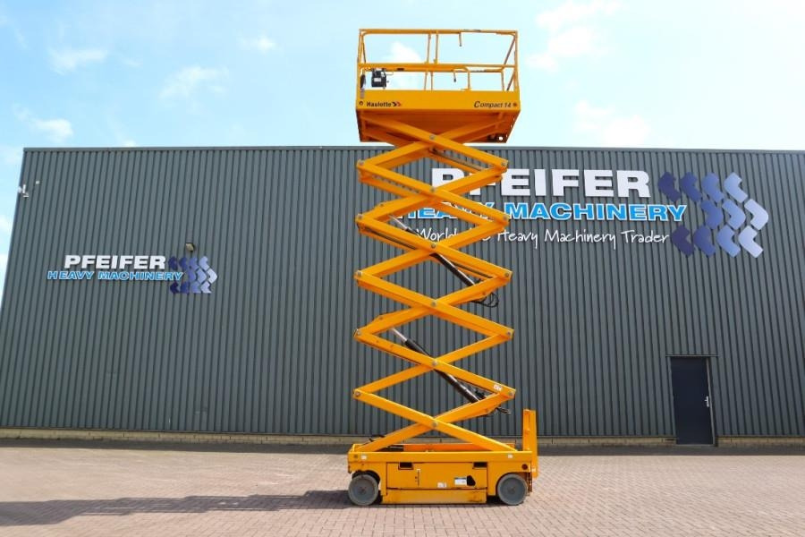 Haulotte Compact 14 Electric, 14m Working Height, 350kg Cap - Platforma foarfeca: Foto 3 Haulotte Compact 14 Electric, 14m Working Height, 350kg Cap - Platforma foarfeca: Foto 3