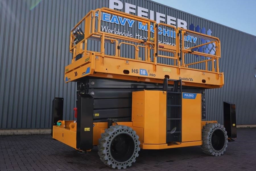 Haulotte HS18EPRO Full Electric 4x4 Drive, Versatile Use: O  - Platforma foarfeca: Foto 1 Haulotte HS18EPRO Full Electric 4x4 Drive, Versatile Use: O  - Platforma foarfeca: Foto 1