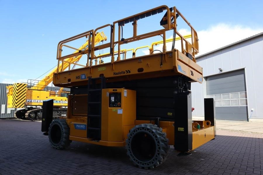 Haulotte HS18EPRO Valid Inspection, Electric 4x4 Drive, Ver  - Platforma foarfeca: Foto 2 Haulotte HS18EPRO Valid Inspection, Electric 4x4 Drive, Ver  - Platforma foarfeca: Foto 2