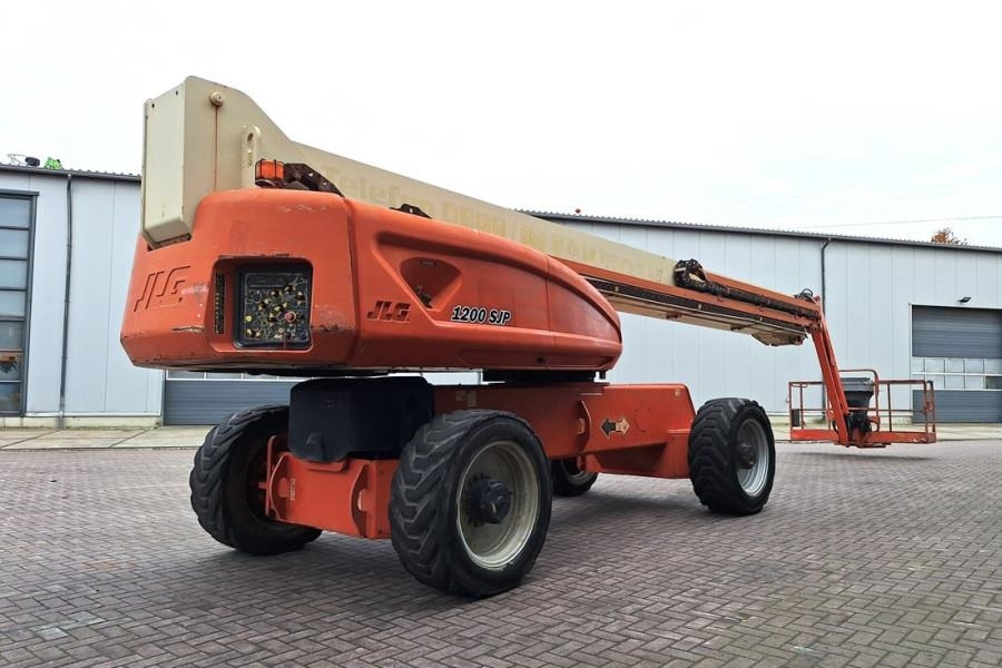 JLG 1200SJP Diesel, 38.7m Working Height, 23.5m Reach, - Nacela articulata: Foto 2 JLG 1200SJP Diesel, 38.7m Working Height, 23.5m Reach, - Nacela articulata: Foto 2