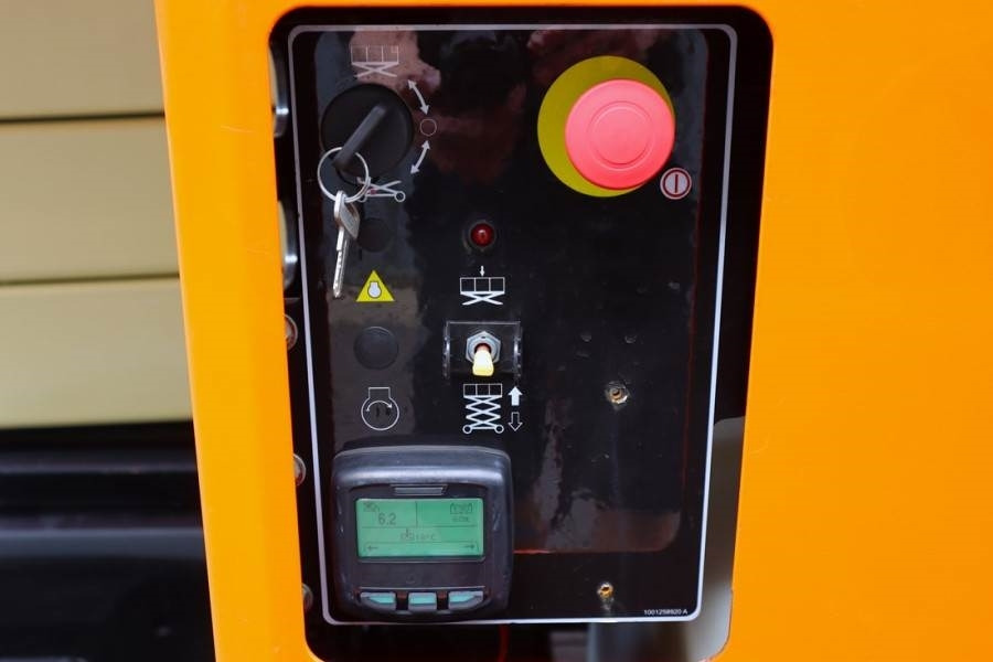 JLG ERT4069 Unused, Electric, 14.3m Working Height, 36 - Platforma foarfeca: Foto 5 JLG ERT4069 Unused, Electric, 14.3m Working Height, 36 - Platforma foarfeca: Foto 5