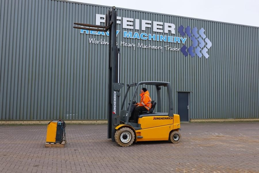 Jungheinrich EFG550 Electric, 5000kg Capacity, Lifting Height 3 - Stivuitor diesel: Foto 3 Jungheinrich EFG550 Electric, 5000kg Capacity, Lifting Height 3 - Stivuitor diesel: Foto 3