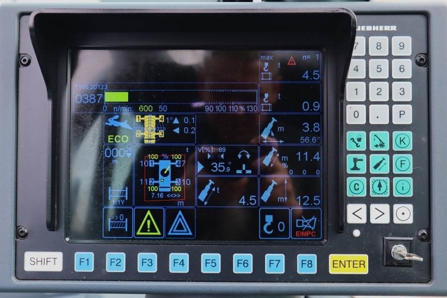 Macara tot teren Liebherr LTM1050-3.1 6x6x6 Drive, VarioBase, 50t Capacity,: Foto 18 Macara tot teren Liebherr LTM1050-3.1 6x6x6 Drive, VarioBase, 50t Capacity,: Foto 18