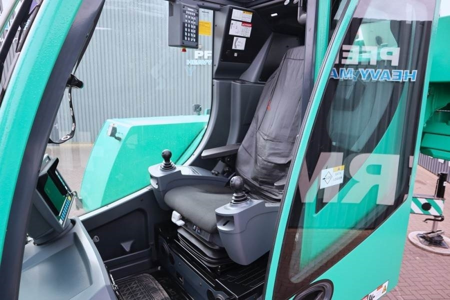 Macara tot teren Liebherr LTM1050-3.1 6x6x6 Drive, VarioBase, 50t Capacity,: Foto 5 Macara tot teren Liebherr LTM1050-3.1 6x6x6 Drive, VarioBase, 50t Capacity,: Foto 5