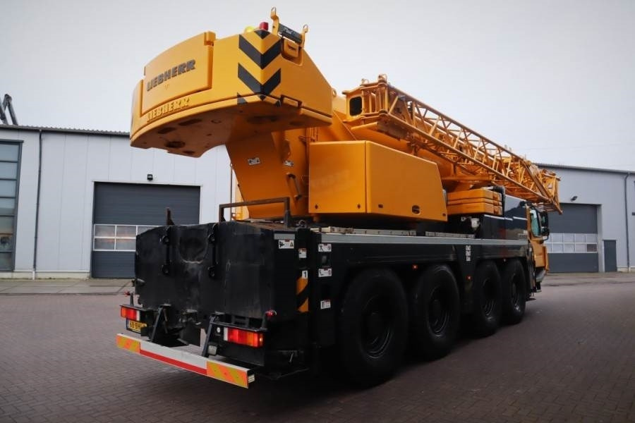 Liebherr LTM1070-4.2 Dutch Vehicle Registration, Valid Insp - Macara tot teren: Foto 2 Liebherr LTM1070-4.2 Dutch Vehicle Registration, Valid Insp - Macara tot teren: Foto 2
