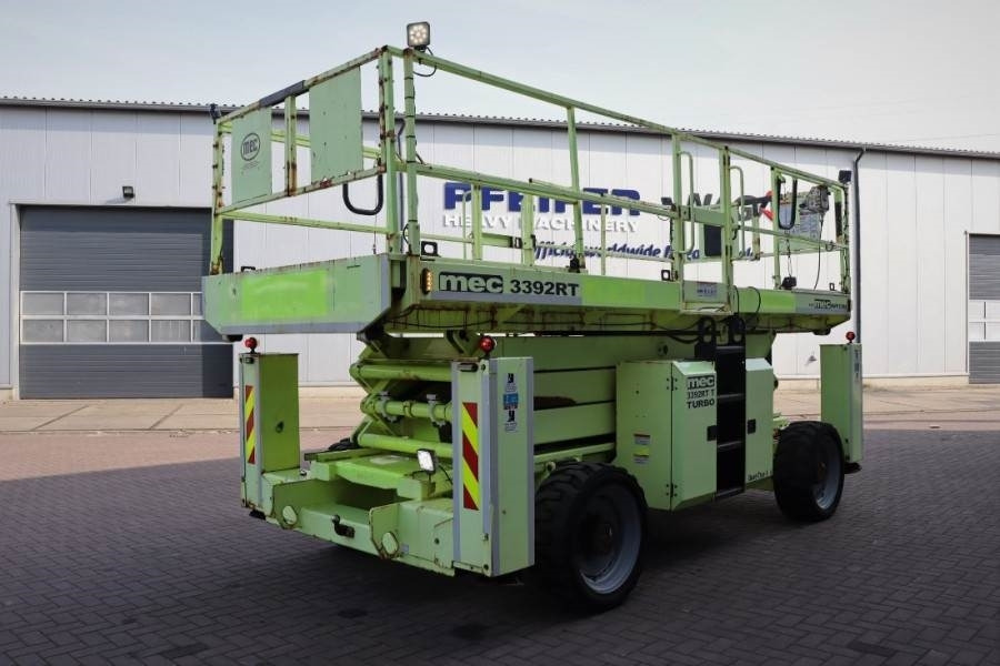 MEC 3392RT-T Diesel, 4x4 Drive, 12m Working Height, 12 - Platforma foarfeca: Foto 2 MEC 3392RT-T Diesel, 4x4 Drive, 12m Working Height, 12 - Platforma foarfeca: Foto 2