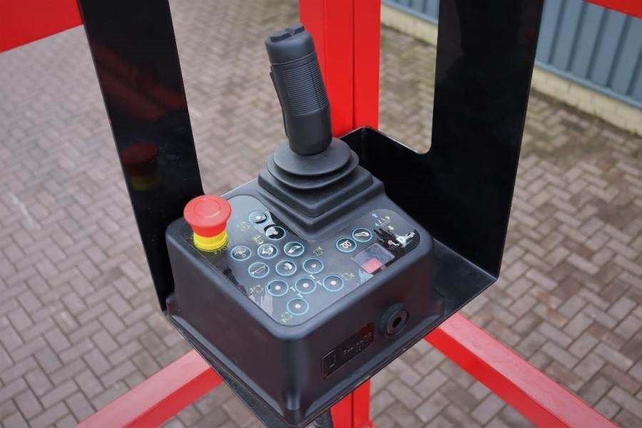 Magni DS1523RT New And Available Directly From Stock, Di - Platforma foarfeca: Foto 4 Magni DS1523RT New And Available Directly From Stock, Di - Platforma foarfeca: Foto 4