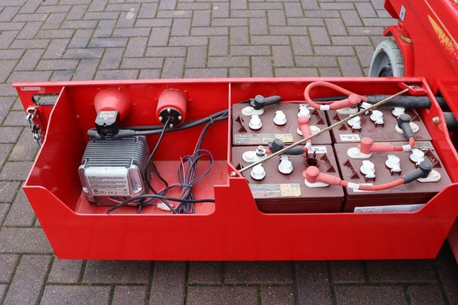 Platforma foarfeca Magni ES1012E Valid inspection, *Guarantee! Electric, 10: Foto 11 Platforma foarfeca Magni ES1012E Valid inspection, *Guarantee! Electric, 10: Foto 11