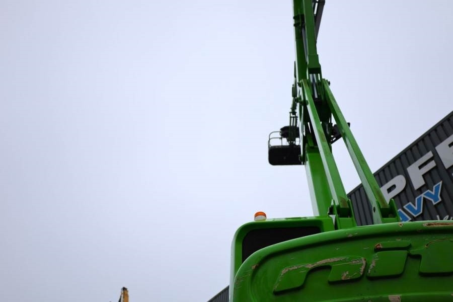 Niftylift HR21D 4x4 MK2 Diesel, 4x4 Drive, 21m Working Heigh - Nacela articulata: Foto 3 Niftylift HR21D 4x4 MK2 Diesel, 4x4 Drive, 21m Working Heigh - Nacela articulata: Foto 3