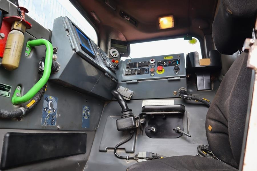 Sandvik LH410 Diesel, 4x4 Drive, 10t Capacity, Tilting Buc - Încărcător frontal pe pneuri: Foto 4 Sandvik LH410 Diesel, 4x4 Drive, 10t Capacity, Tilting Buc - Încărcător frontal pe pneuri: Foto 4