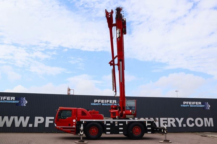 Terex AC40/2L Diesel, 4x4 Drive And 4-Wheel Steering, 40 - Macara tot teren: Foto 2 Terex AC40/2L Diesel, 4x4 Drive And 4-Wheel Steering, 40 - Macara tot teren: Foto 2