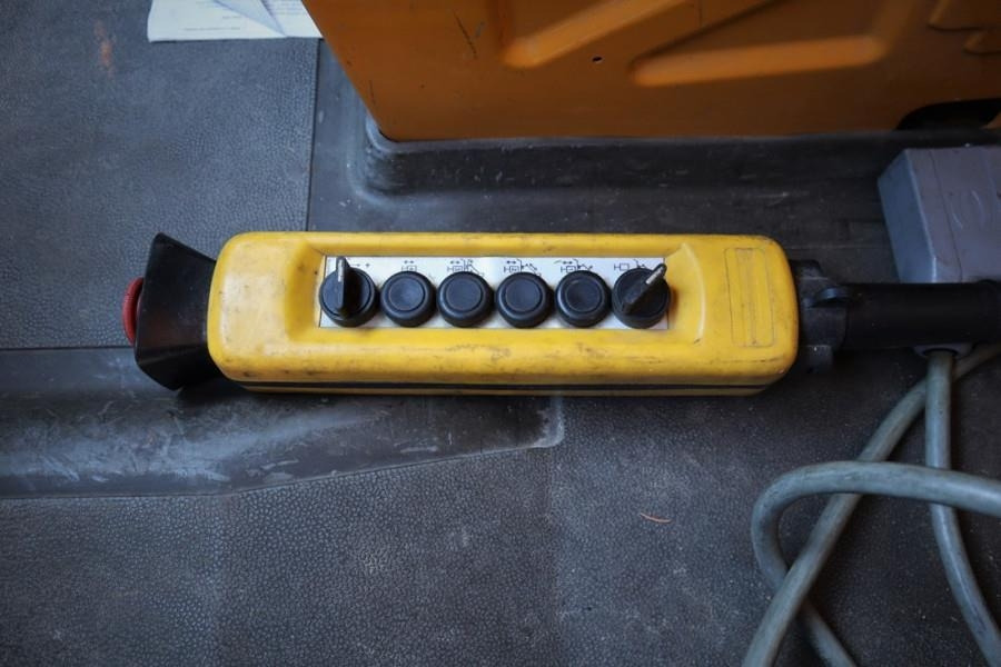 Camion cu nacela Teupen EURO B16T As-Is, Driving Licence B/3, Diesel, 16m: Foto 14 Camion cu nacela Teupen EURO B16T As-Is, Driving Licence B/3, Diesel, 16m: Foto 14