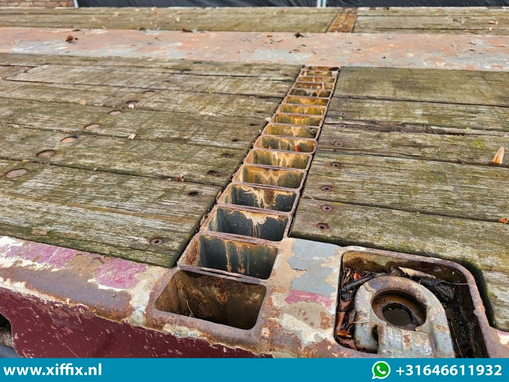 Semiremorcă platformă Meusburger 3-ass. Vlakke uitschuifbare oplegger / 3x gestuurd: Foto 11 Semiremorcă platformă Meusburger 3-ass. Vlakke uitschuifbare oplegger / 3x gestuurd: Foto 11