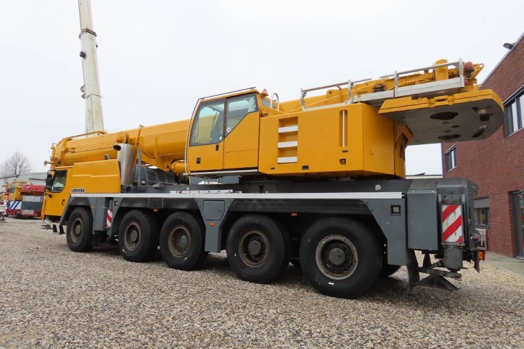 Liebherr LTM 1130-5.1 - Macara tot teren: Foto 4 Liebherr LTM 1130-5.1 - Macara tot teren: Foto 4