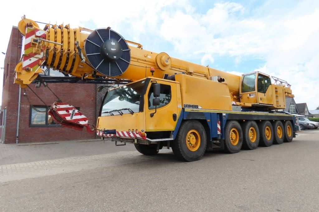 Liebherr LTM 1150-6.1 - Macara tot teren: Foto 1 Liebherr LTM 1150-6.1 - Macara tot teren: Foto 1