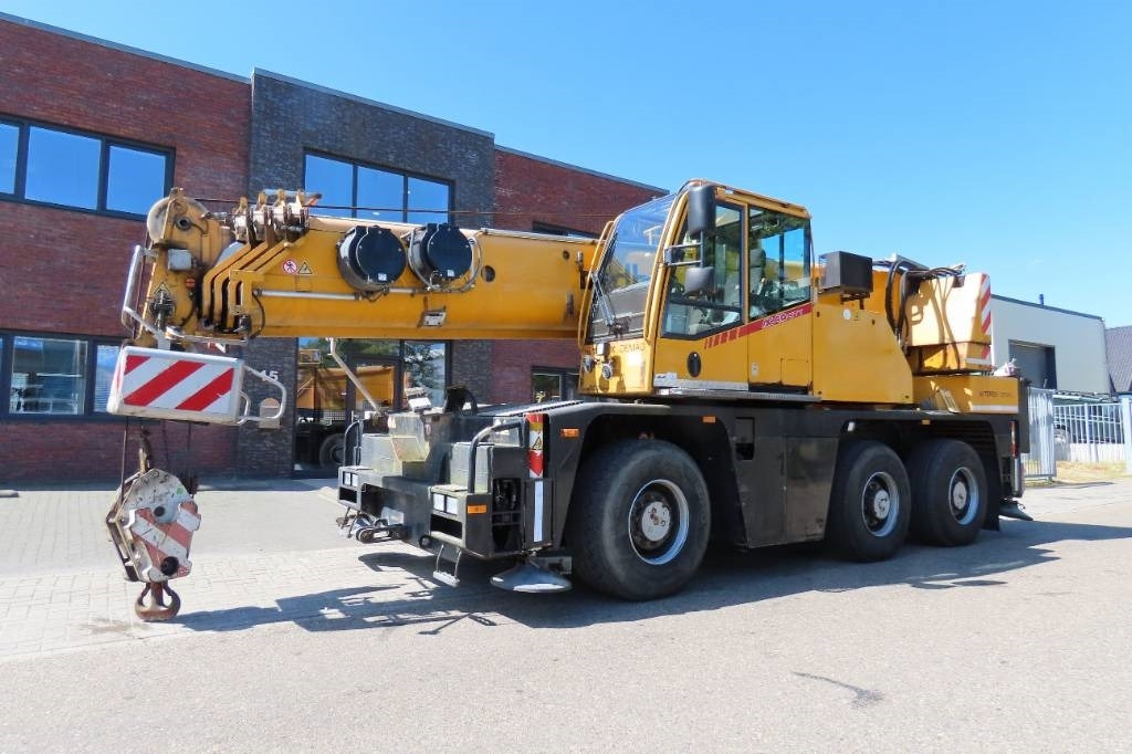 Terex Demag AC 40-1 City - Macara tot teren: Foto 1 Terex Demag AC 40-1 City - Macara tot teren: Foto 1