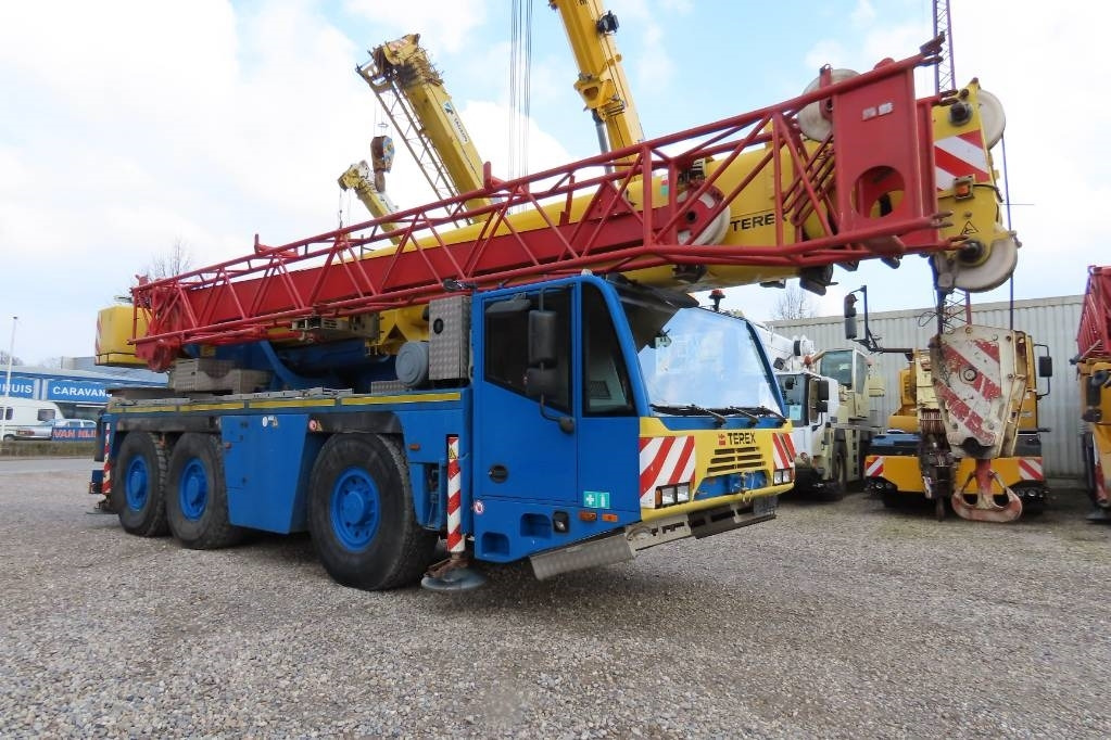 Terex Demag AC 50-1 - Macara tot teren: Foto 2 Terex Demag AC 50-1 - Macara tot teren: Foto 2