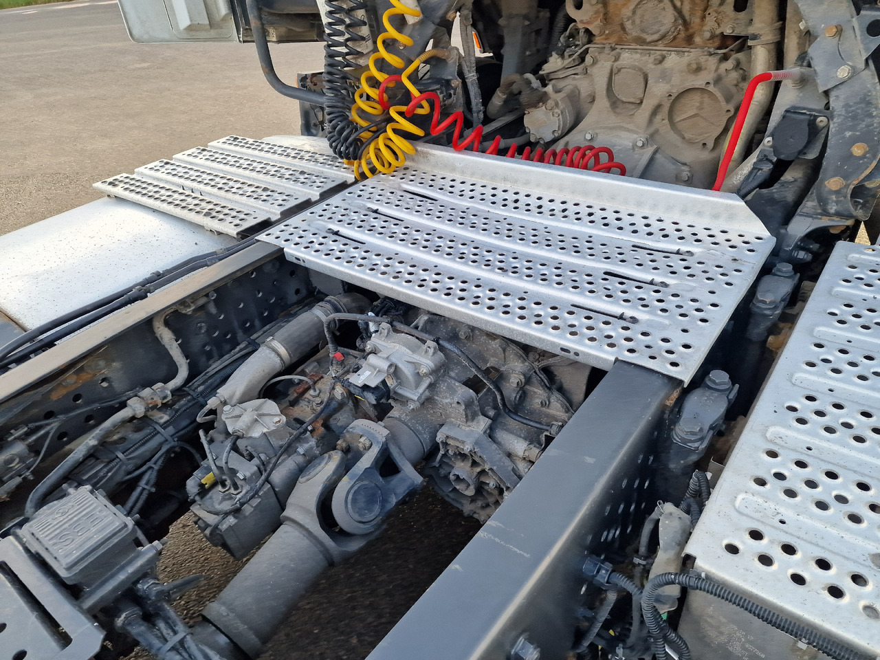 MERCEDES-BENZ Actros 1845 Retarder - Cap tractor: Foto 5 MERCEDES-BENZ Actros 1845 Retarder - Cap tractor: Foto 5