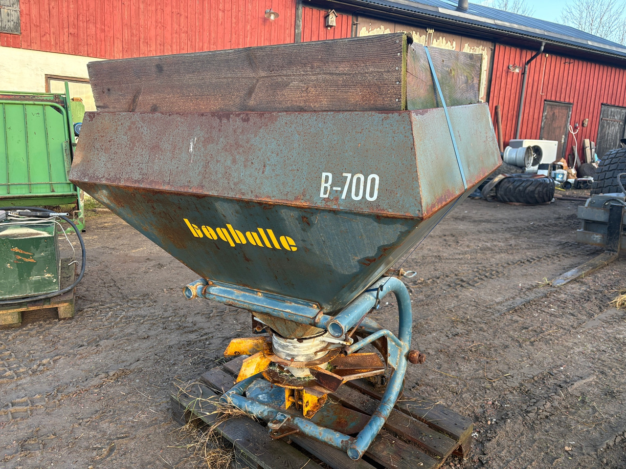 Bogballe B-700 - Imprastietor îngrăşăminte: Foto 1 Bogballe B-700 - Imprastietor îngrăşăminte: Foto 1