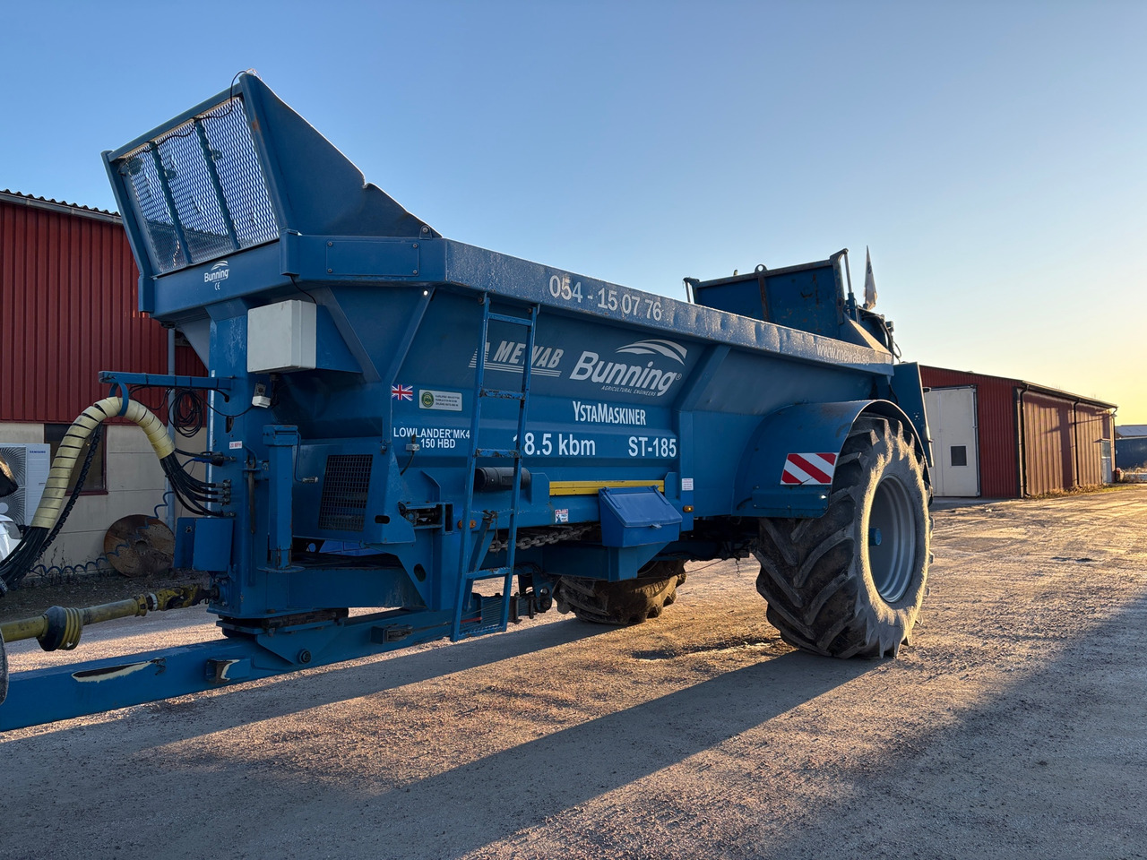 Bunning Lowlander ST185 HBD - Maşină de împrăştiat gunoi de grajd: Foto 1 Bunning Lowlander ST185 HBD - Maşină de împrăştiat gunoi de grajd: Foto 1