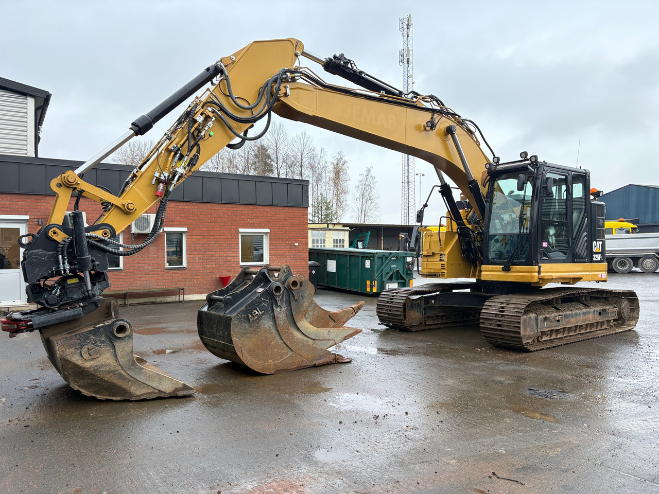 CAT 325F LCR - Excavator: Foto 1 CAT 325F LCR - Excavator: Foto 1