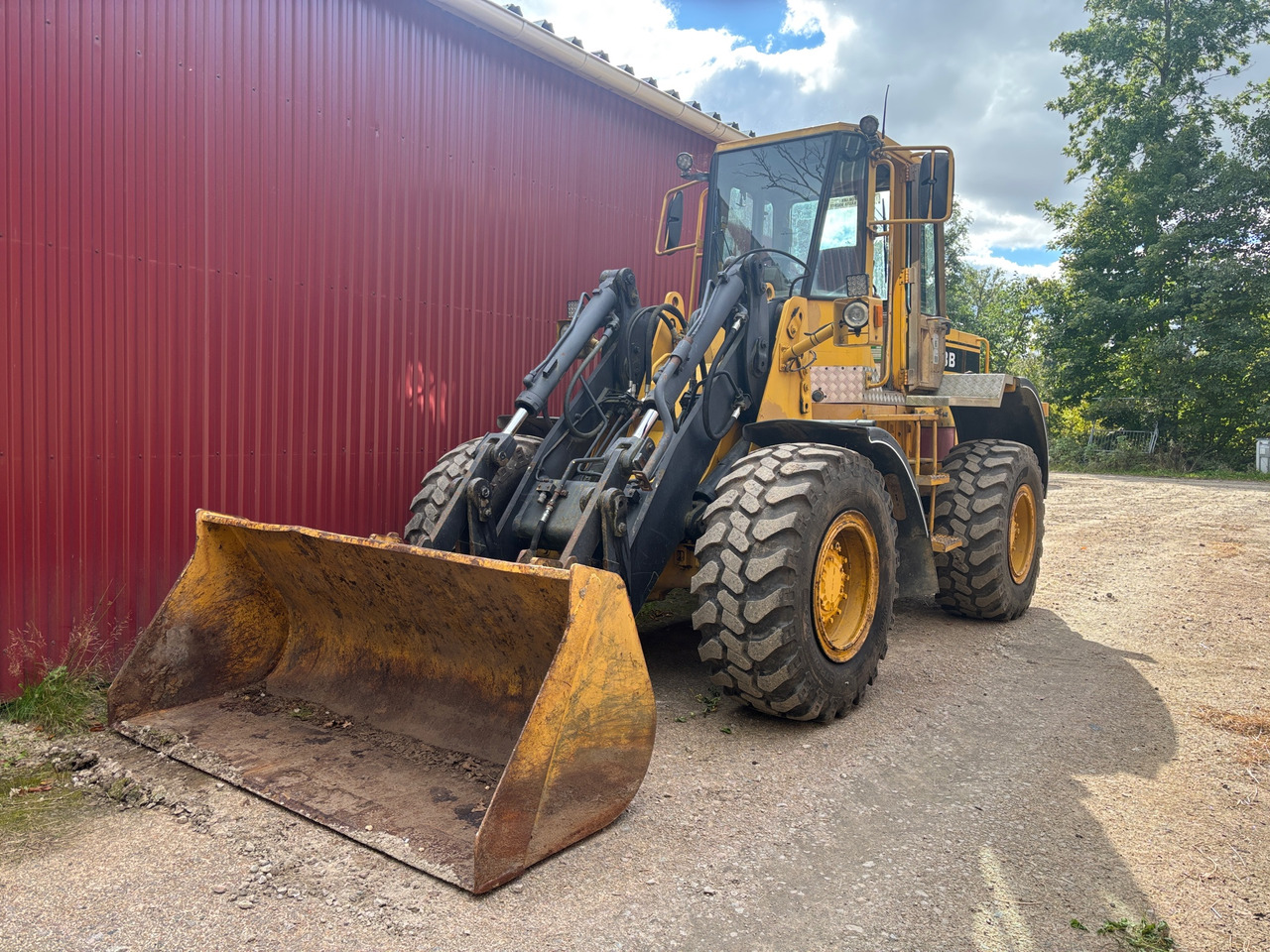 CAT IT28B - Încărcător frontal pe pneuri: Foto 1 CAT IT28B - Încărcător frontal pe pneuri: Foto 1