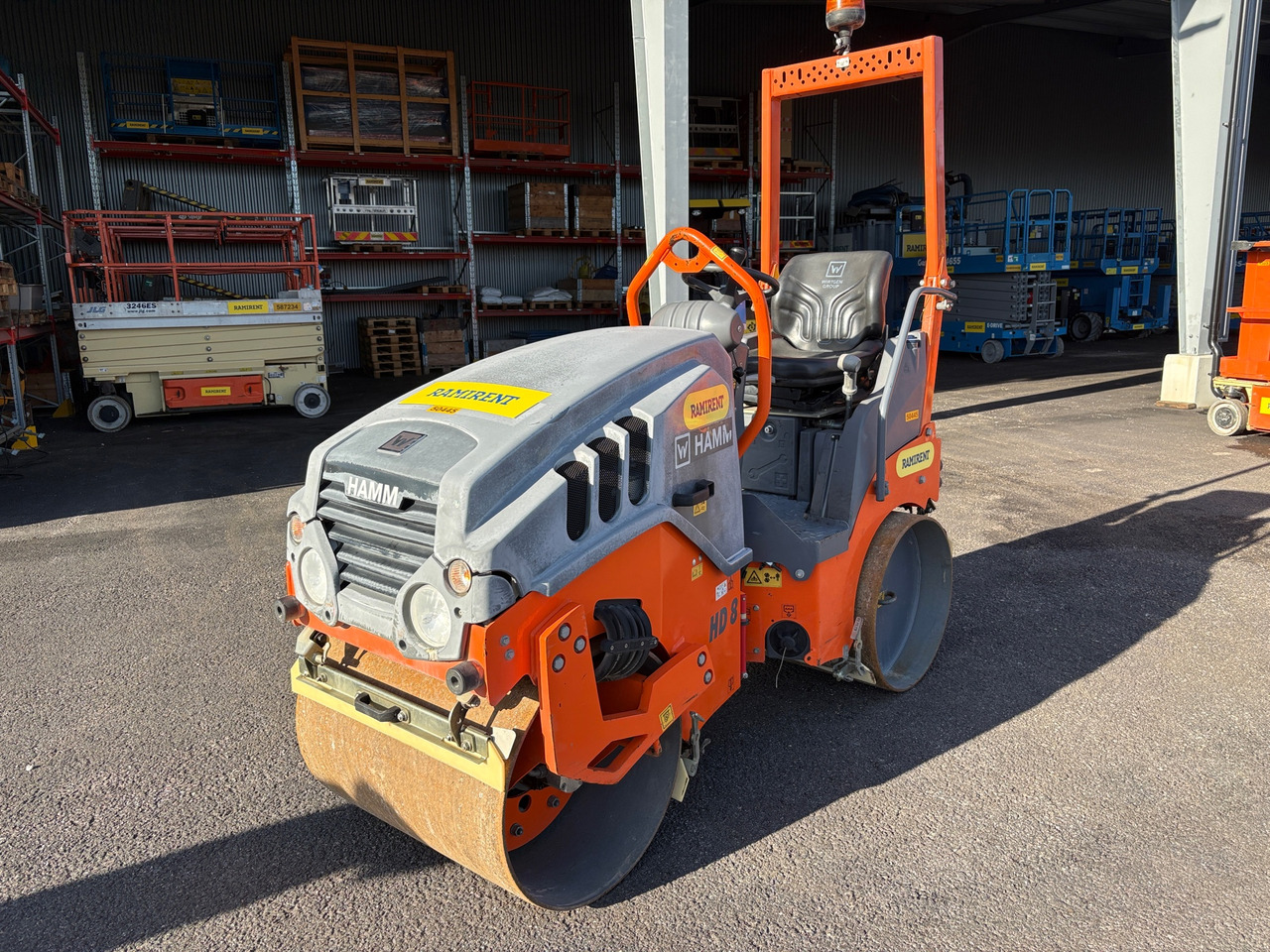 Hamm HD8VV - Cilindru compactor pentru asfalt: Foto 1 Hamm HD8VV - Cilindru compactor pentru asfalt: Foto 1