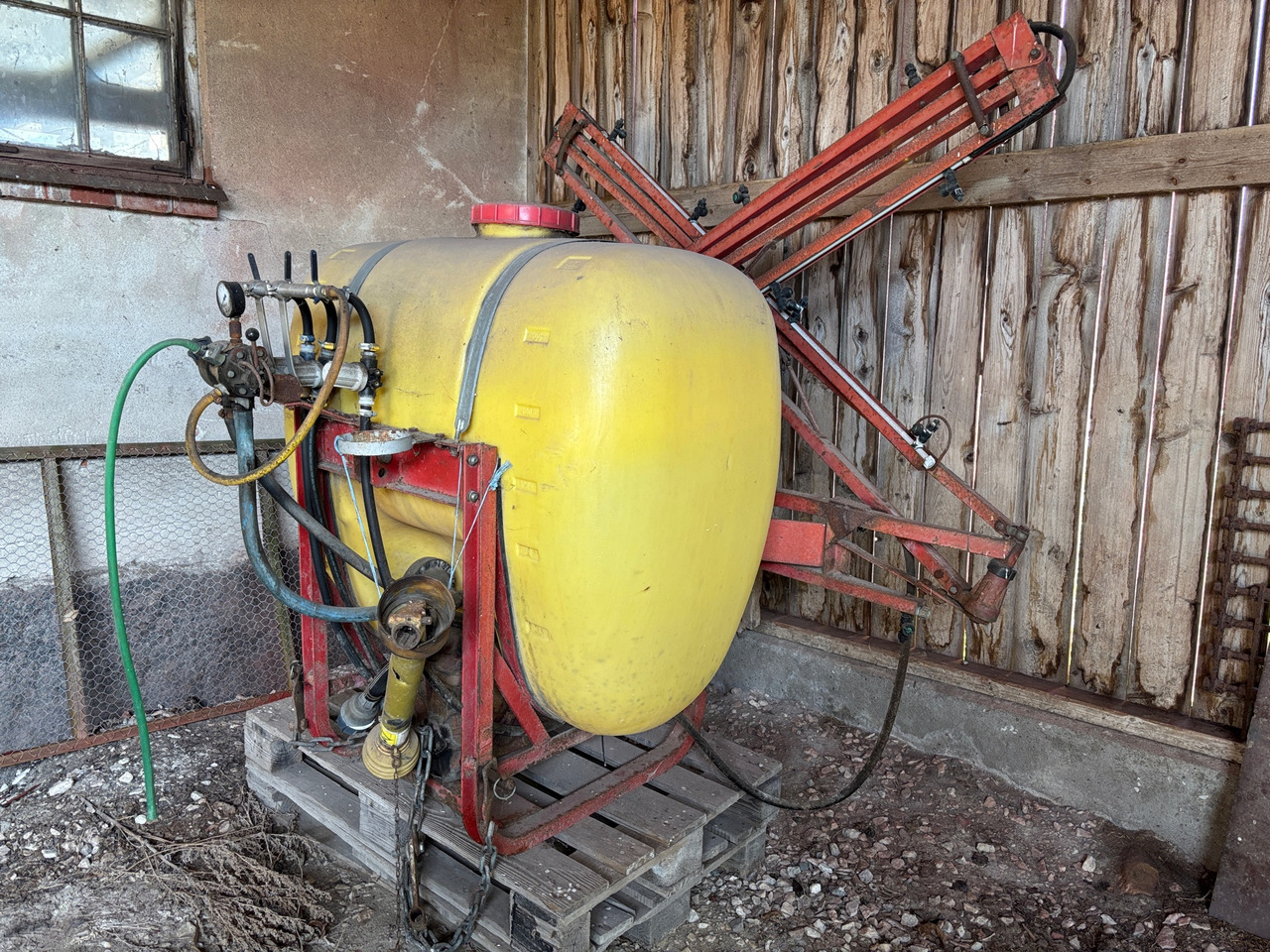 Hardi NK spruta - Maşină de erbicidat: Foto 1 Hardi NK spruta - Maşină de erbicidat: Foto 1