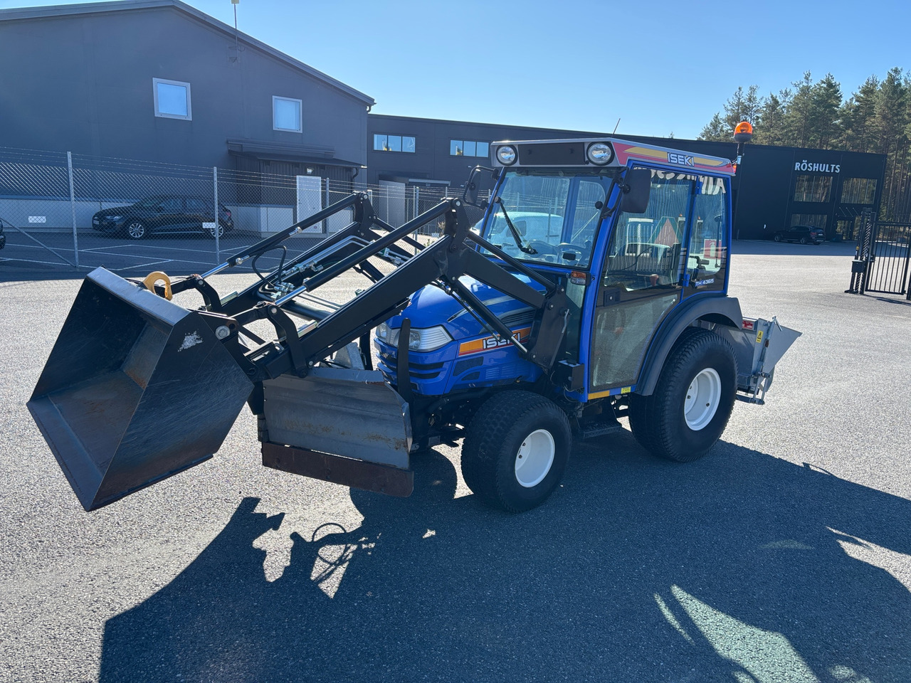 Iseki TH4365 - Tractor agricol: Foto 1 Iseki TH4365 - Tractor agricol: Foto 1