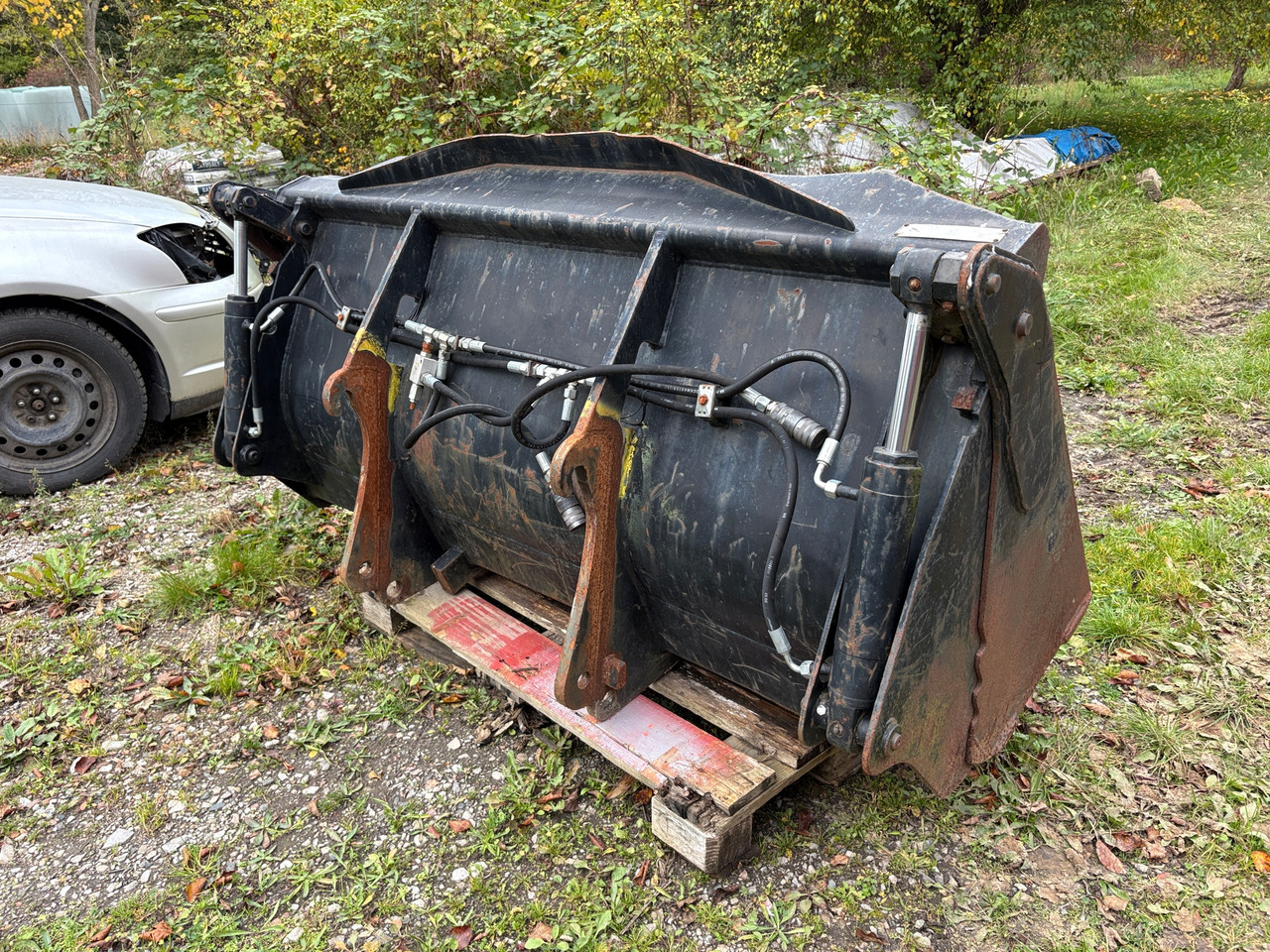 JCB - Cupă incărcător: Foto 1 JCB - Cupă incărcător: Foto 1