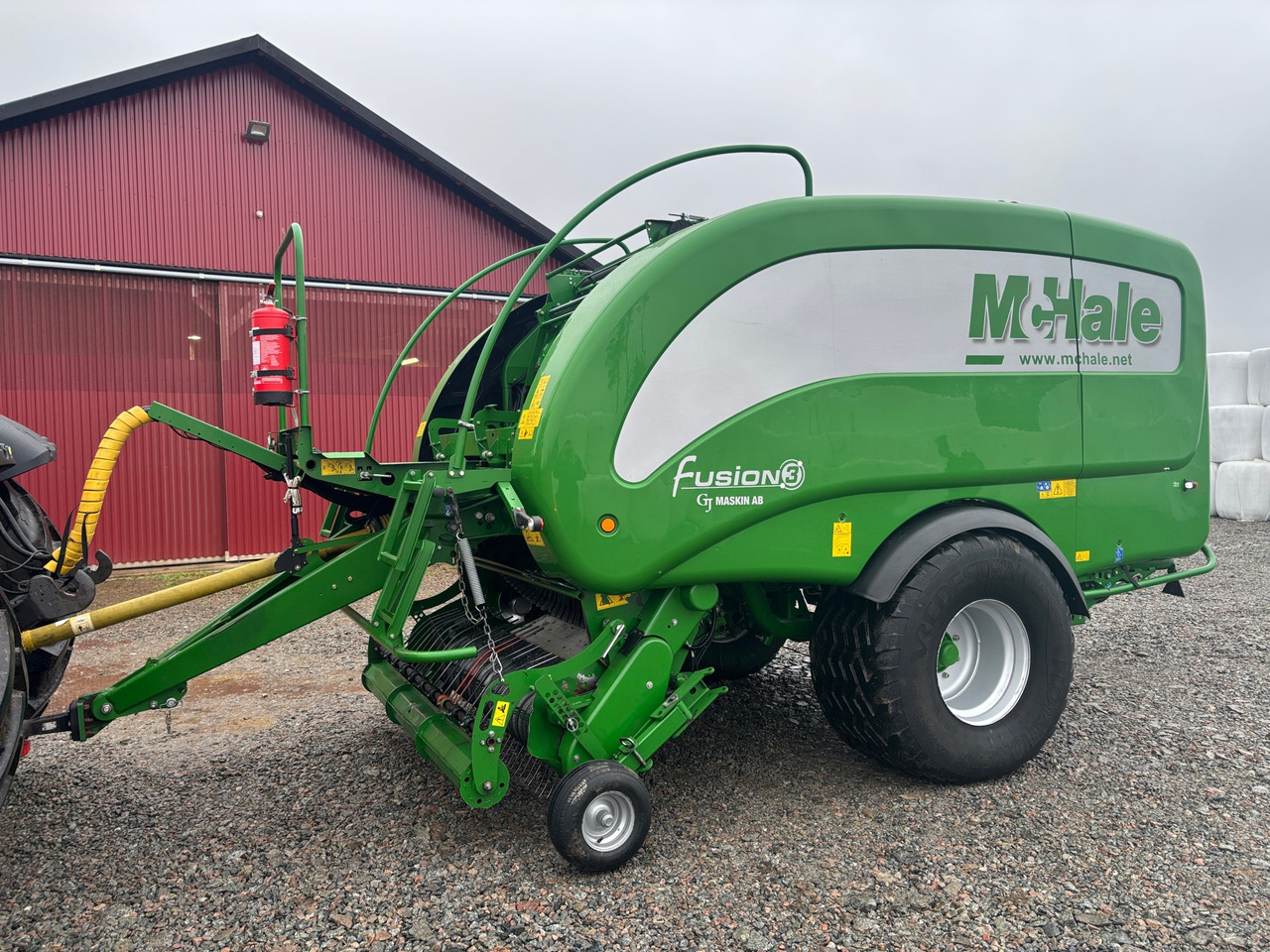 McHale Fusion 3 - Presă baloţi rotunzi: Foto 1 McHale Fusion 3 - Presă baloţi rotunzi: Foto 1