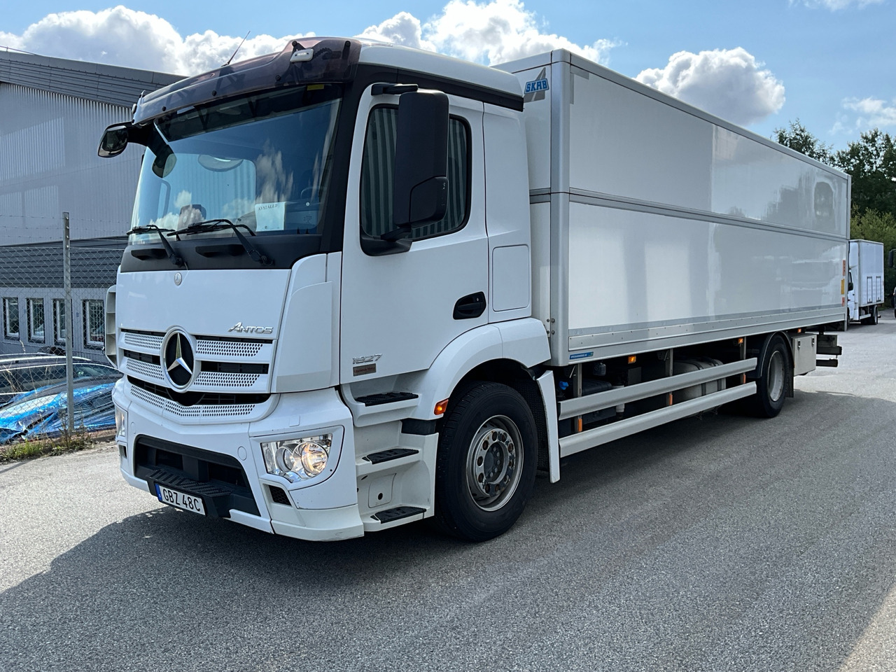 Mercedes-Benz Antos 7.7 - Camion frigider: Foto 1 Mercedes-Benz Antos 7.7 - Camion frigider: Foto 1