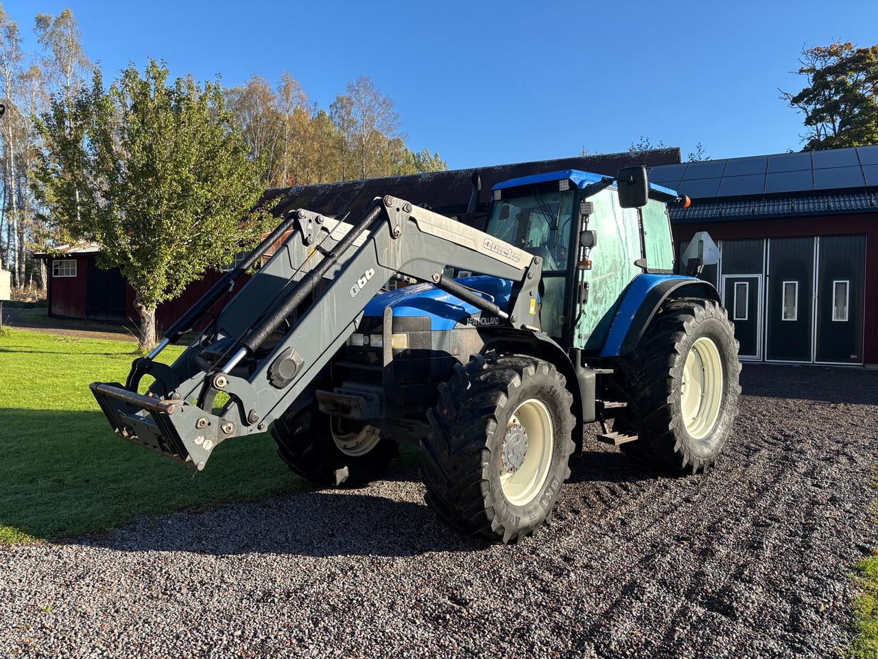 New Holland TM150 - Tractor agricol: Foto 1 New Holland TM150 - Tractor agricol: Foto 1