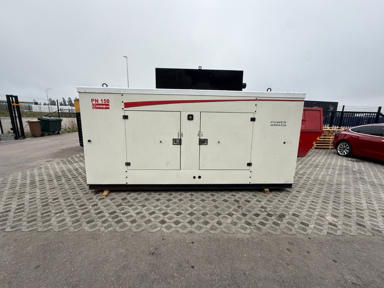 Perkins 150 kVA - Generator electric: Foto 1 Perkins 150 kVA - Generator electric: Foto 1