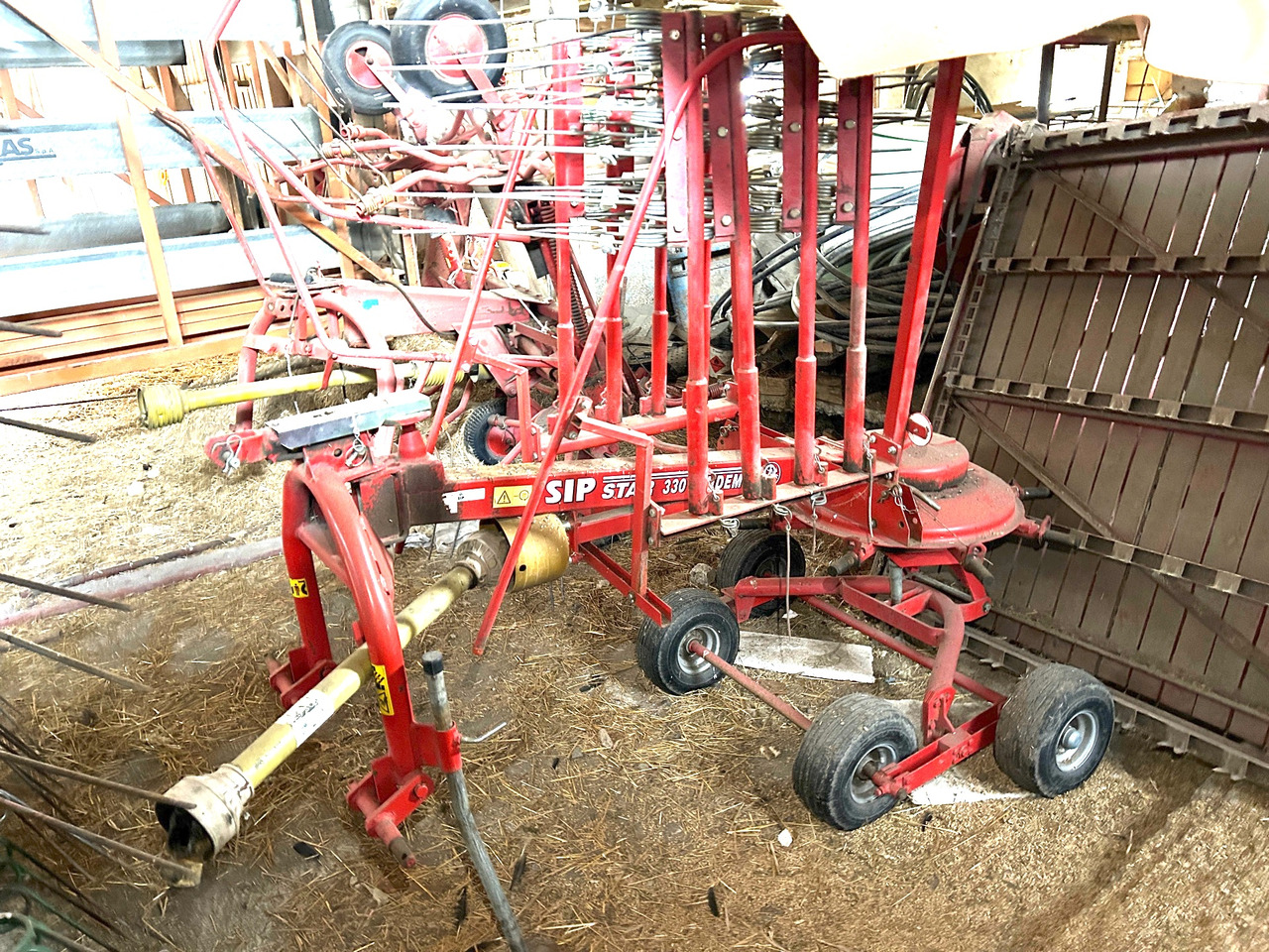 Sip Star 330 tandem - Maşină de întors fânul: Foto 1 Sip Star 330 tandem - Maşină de întors fânul: Foto 1
