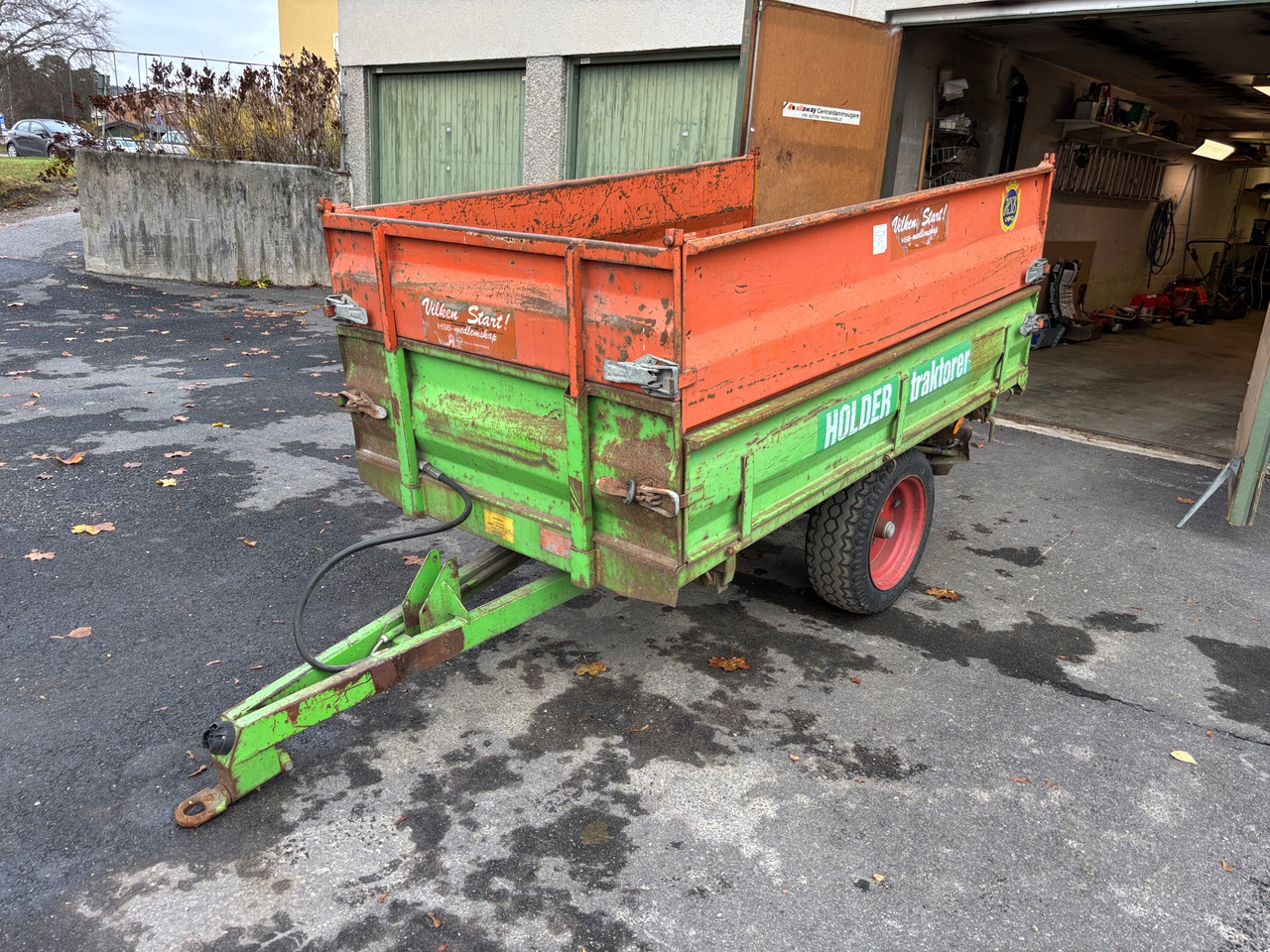 Siringe 1600/T3 - Remorcă agricolă: Foto 1 Siringe 1600/T3 - Remorcă agricolă: Foto 1