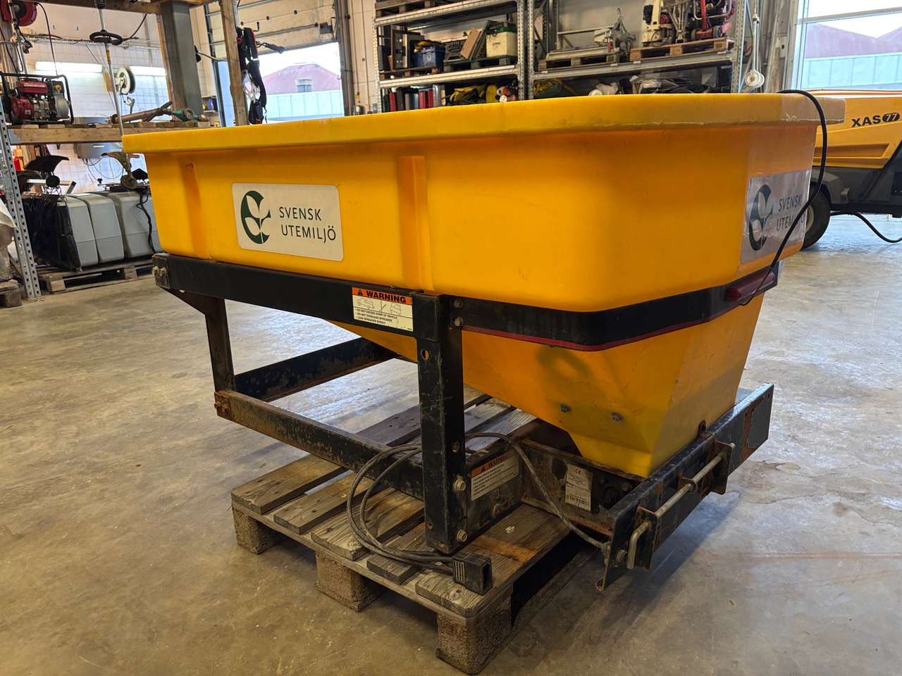 SnowEX Vee Pro 6000 - Sararita: Foto 1 SnowEX Vee Pro 6000 - Sararita: Foto 1