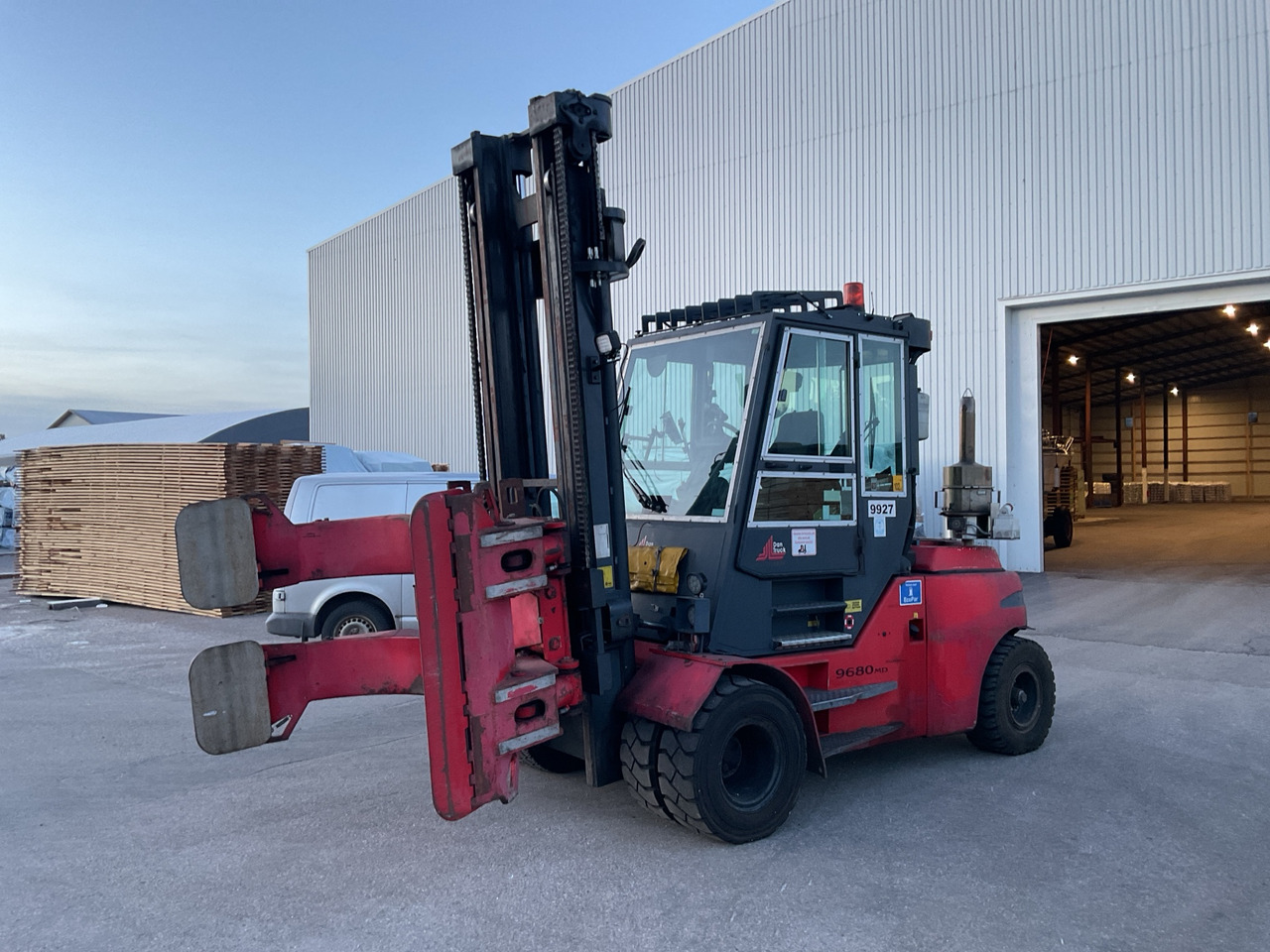 Dan truck 9680MD - Stivuitor: Foto 1 Dan truck 9680MD - Stivuitor: Foto 1