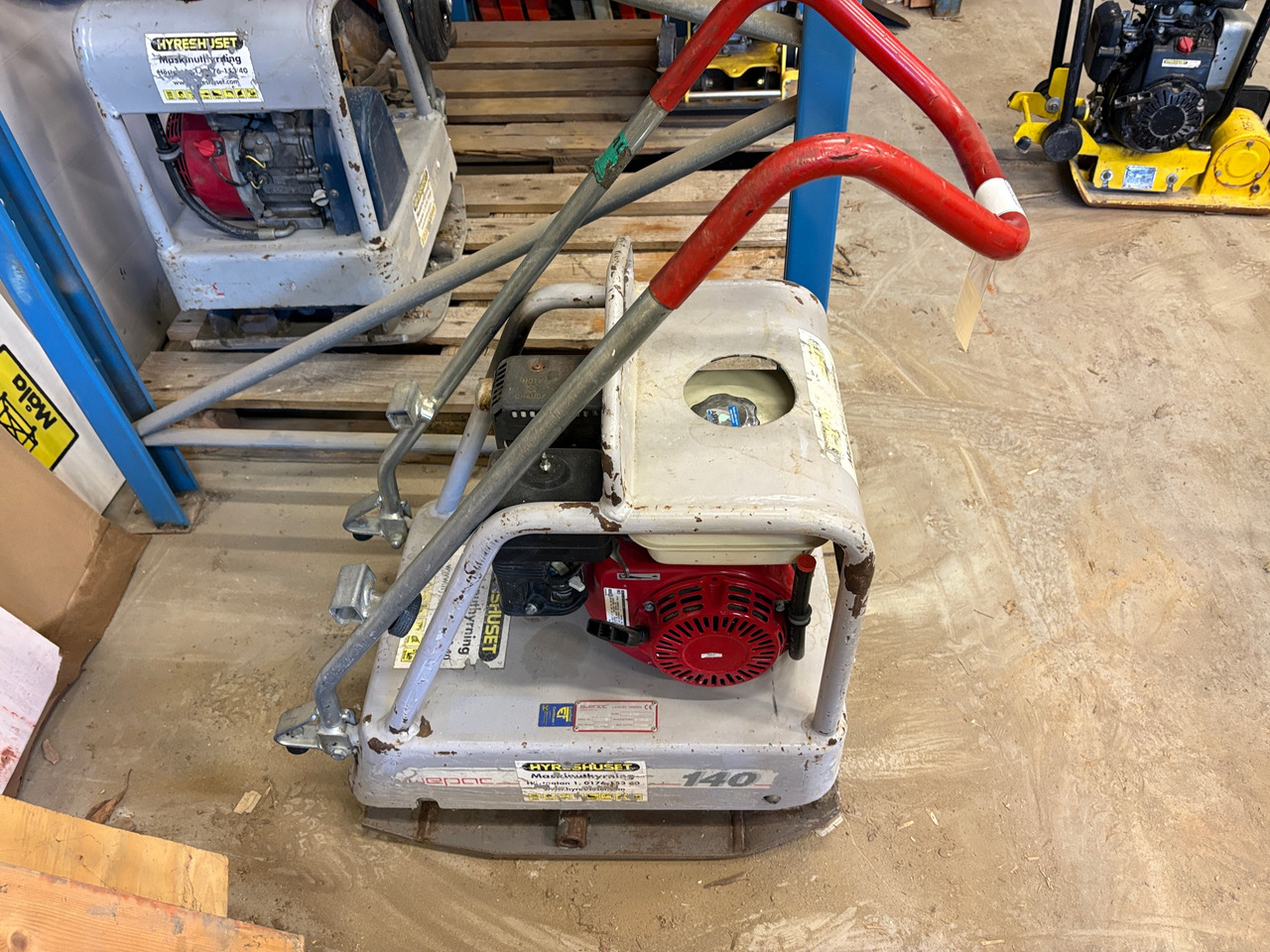 Swepac F 140 - Placă compactoare: Foto 1 Swepac F 140 - Placă compactoare: Foto 1