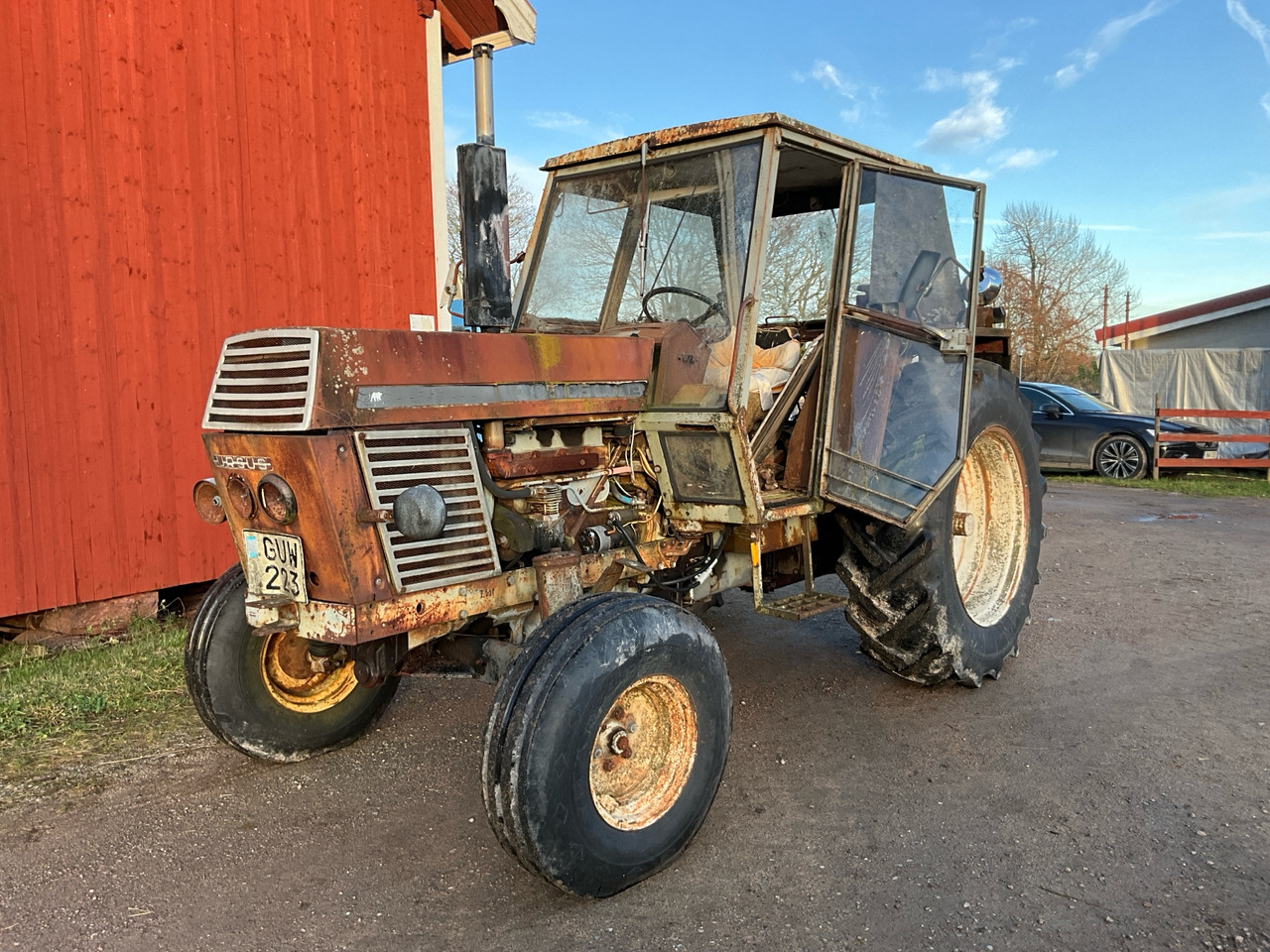 Ursus 385 Deluxe - Tractor agricol: Foto 1 Ursus 385 Deluxe - Tractor agricol: Foto 1
