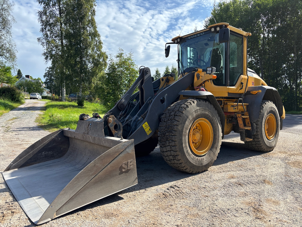 Volvo L60H - Încărcător frontal pe pneuri: Foto 1 Volvo L60H - Încărcător frontal pe pneuri: Foto 1