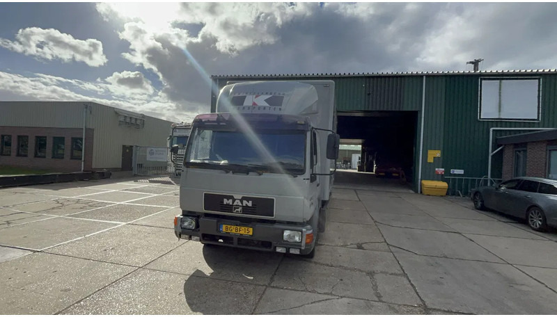 MAN 12.224 MAN 12.224 Afzet bak - Camion furgon: Foto 3 MAN 12.224 MAN 12.224 Afzet bak - Camion furgon: Foto 3