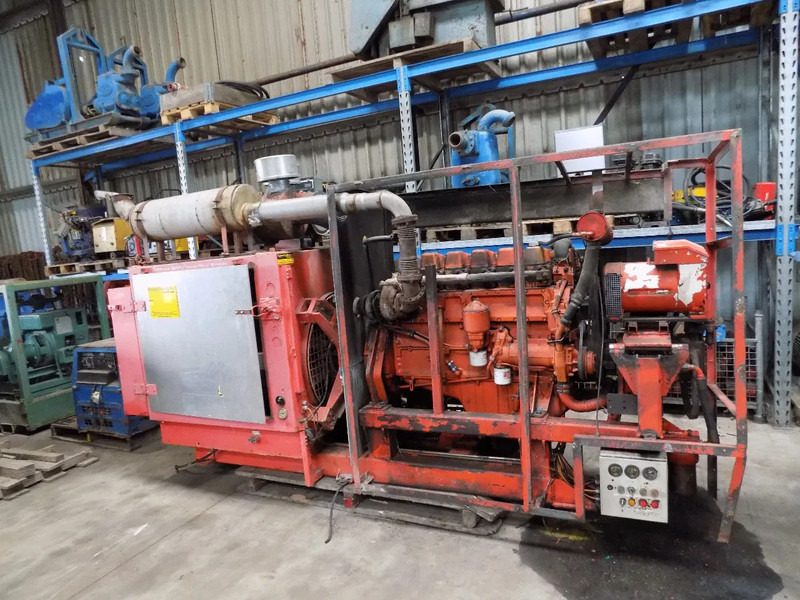 Scania compressor 20 bar scania compressor 20 bar met generator - Compresor de aer: Foto 2 Scania compressor 20 bar scania compressor 20 bar met generator - Compresor de aer: Foto 2