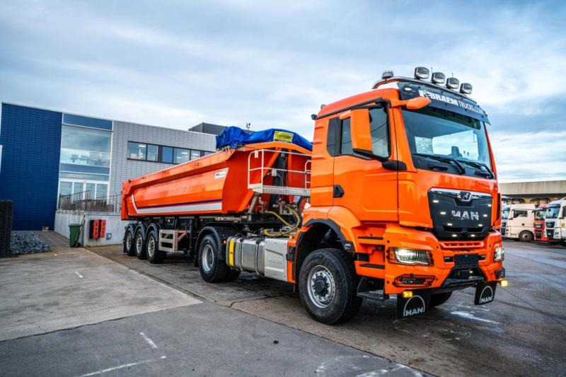 MAN TGS 18.520 BLS 4X4H - 46.020 KM - Cap tractor: Foto 3 MAN TGS 18.520 BLS 4X4H - 46.020 KM - Cap tractor: Foto 3