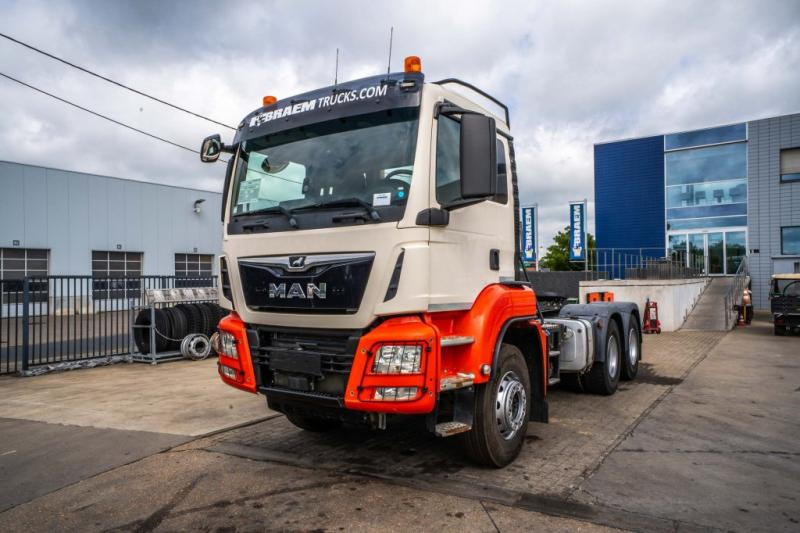 MAN TGS 33.460 BLS+BIG AXLES+KIPHYDR. - Cap tractor: Foto 1 MAN TGS 33.460 BLS+BIG AXLES+KIPHYDR. - Cap tractor: Foto 1