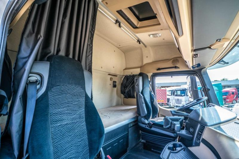 Cap tractor Mercedes ACTROS 1845 LS: Foto 8